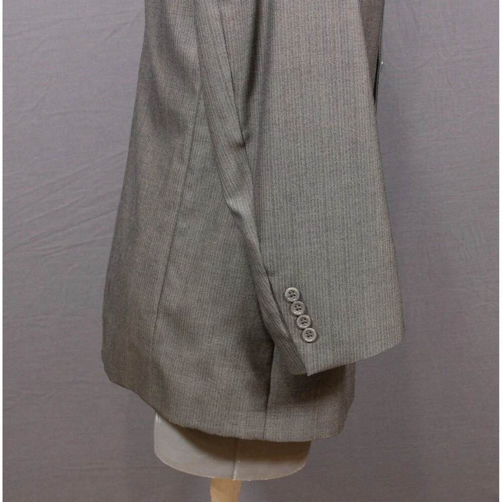 Kenneth Cole NY Wool Gray 2 piece Suit 3 Btn 43L Pleated Fronts 34